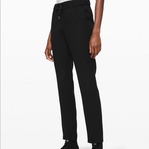 *looking to trade* NWOT Lululemon On The Fly Pant